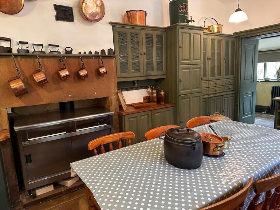 Victorian Copper Cottage Ленчестър Екстериор снимка
